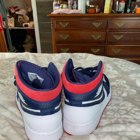 “USA” Jordan 1 mid - Picture 5 of 6